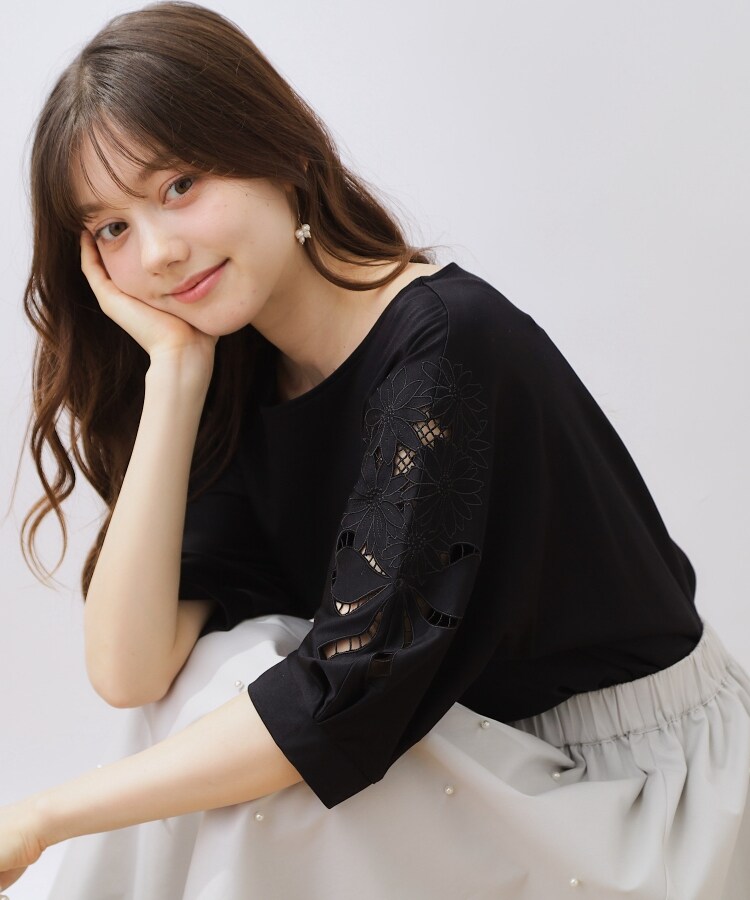 クチュールブローチ(Couture Brooch)の新色追加【接触冷感／UV／洗える】マーガレットエンブロドルマンカットソー6