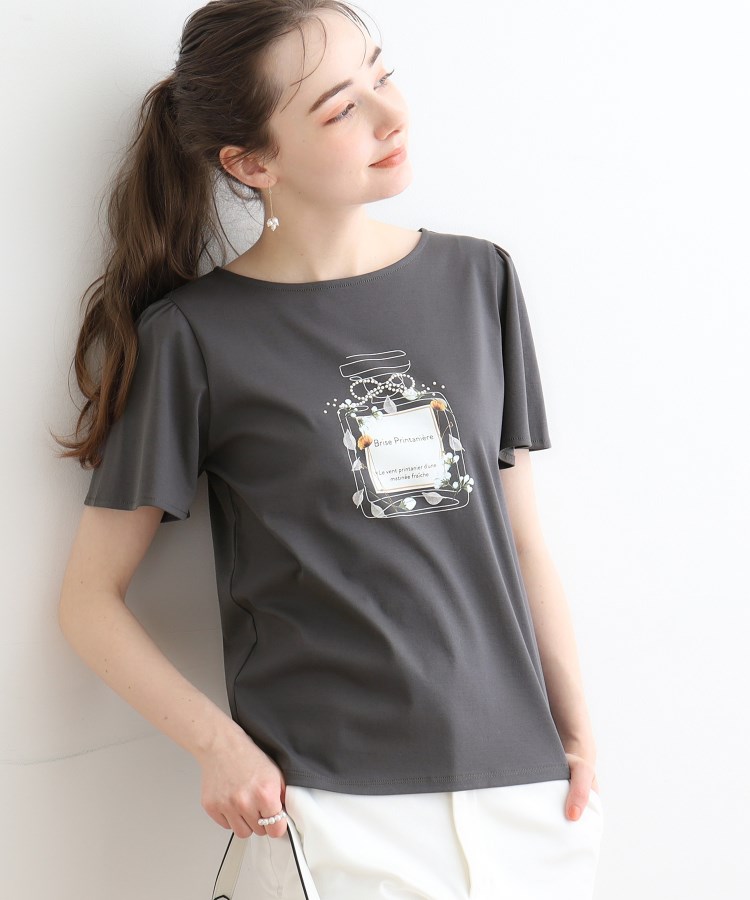 クチュールブローチ(Couture Brooch)の【マシンウォッシャブル】フラワーパフュームフレア袖Tシャツ17