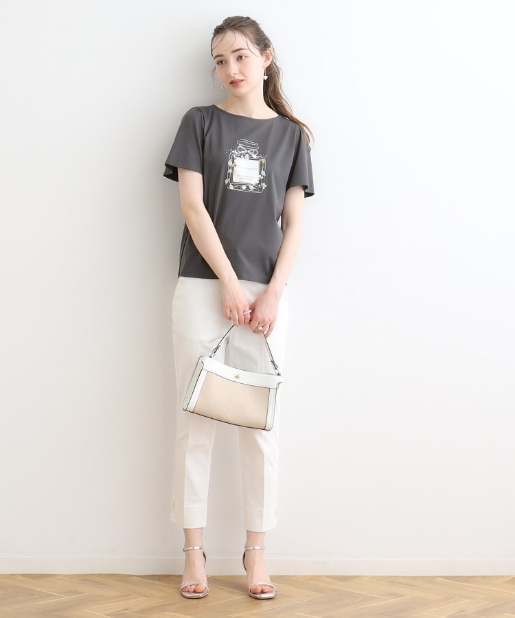 クチュールブローチ(Couture Brooch)の【マシンウォッシャブル】フラワーパフュームフレア袖Tシャツ14