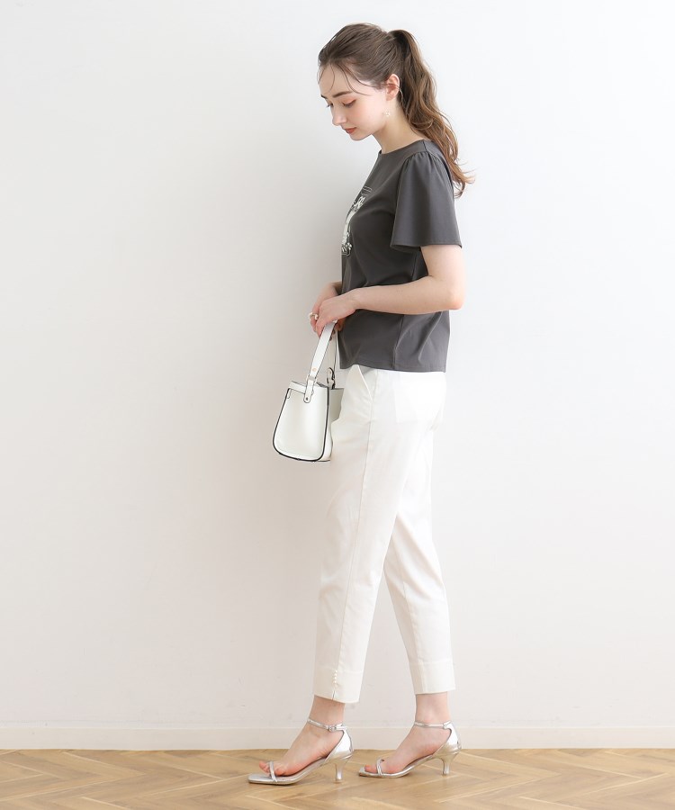 クチュールブローチ(Couture Brooch)の【マシンウォッシャブル】フラワーパフュームフレア袖Tシャツ15