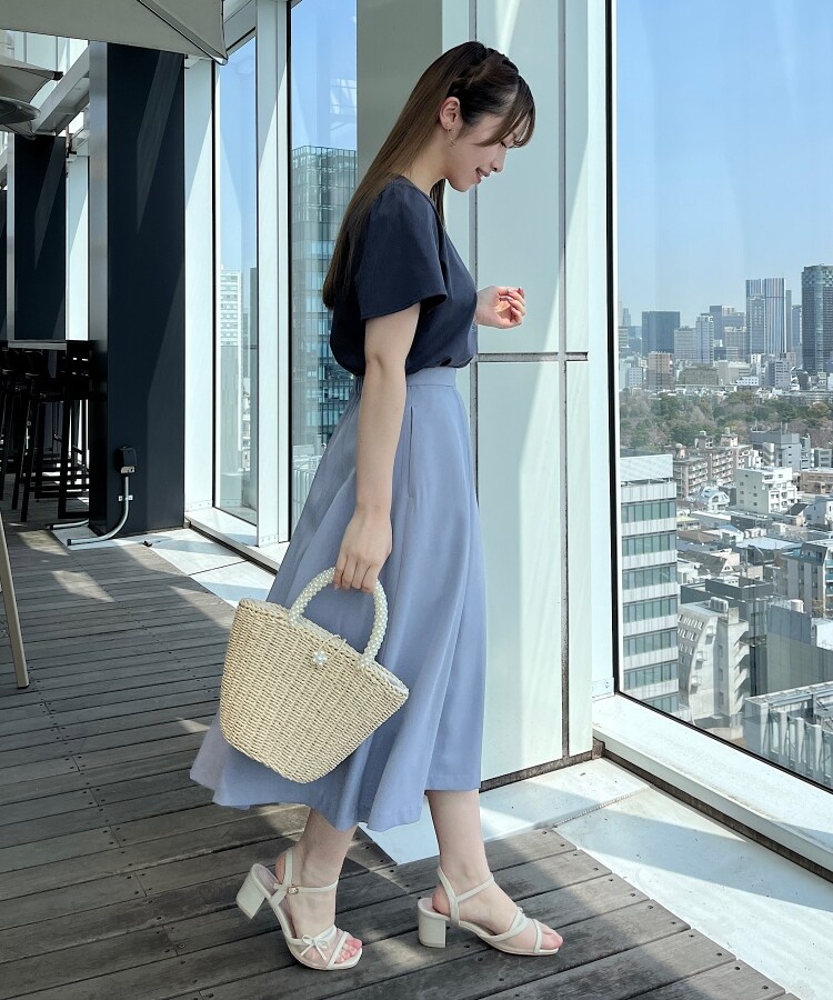 クチュールブローチ(Couture Brooch)の【マシンウォッシャブル】フラワーパフュームフレア袖Tシャツ19