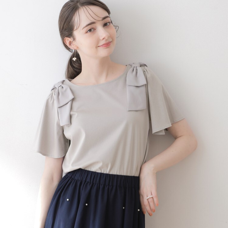 クチュールブローチ(Couture Brooch)の新色追加【接触冷感／UV】肩リボンフレアーTシャツ Ｔシャツ