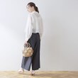 クチュールブローチ(Couture Brooch)の【羽織でも、一枚着としても】パール調ボタンシアーシャツ48