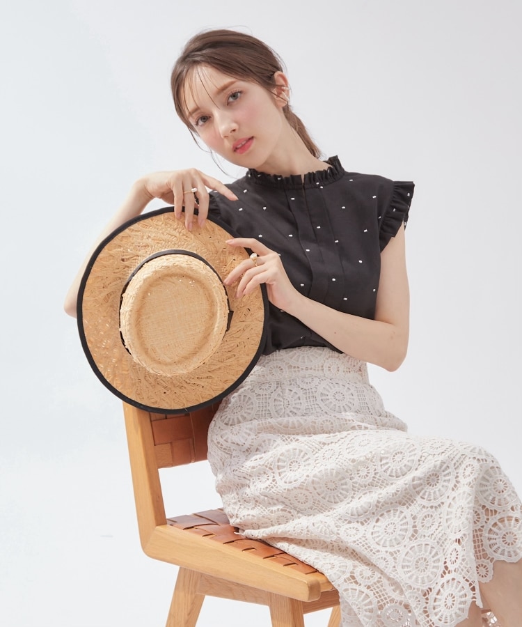 クチュールブローチ(Couture Brooch)の【マシンウォッシャブル】ドット刺繍ブラウス ブラック(119)