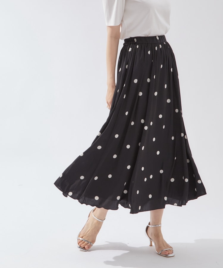 クチュールブローチ(Couture Brooch)の【品よくレディな雰囲気に】ポルカドットフレアースカート