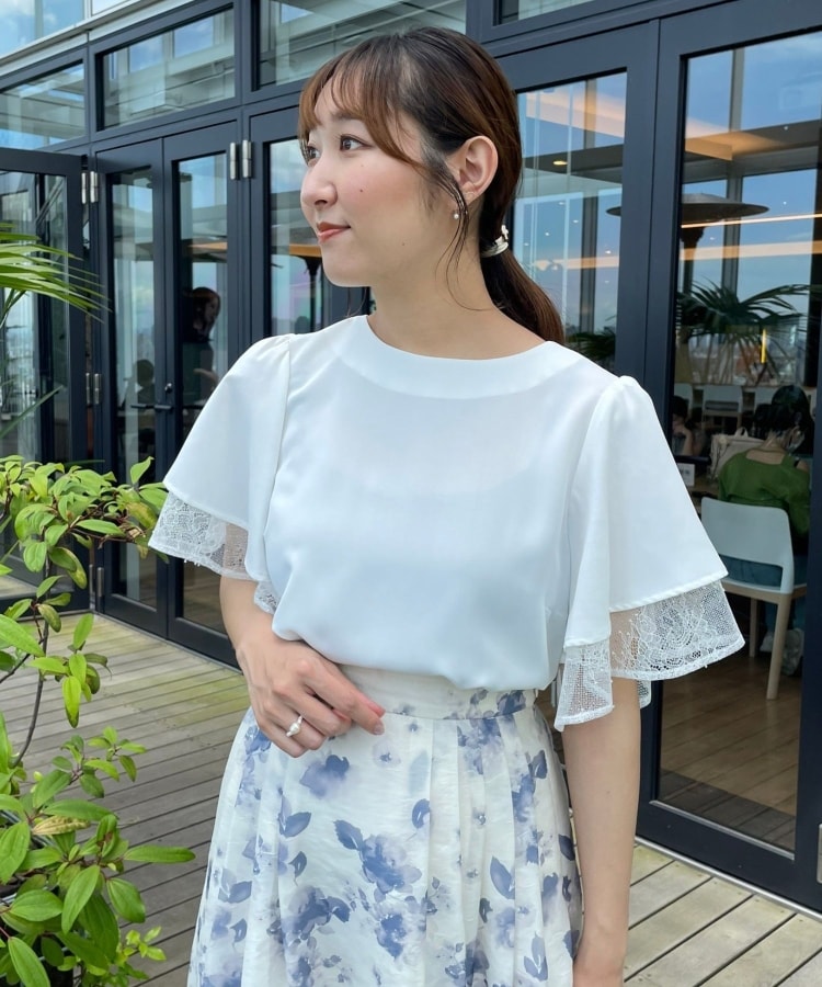 クチュールブローチ(Couture Brooch)の【洗える・二の腕カバー】レース重ねフレアブラウス9