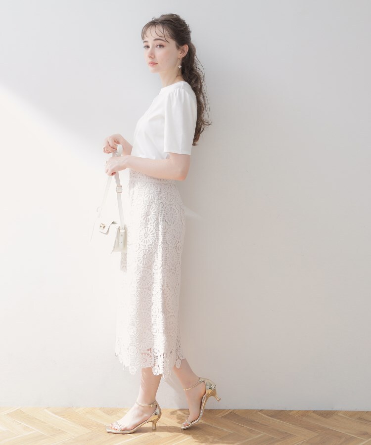 クチュールブローチ(Couture Brooch)の【軽やかで上品なひざ下丈】ケミカルレーススカート11