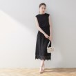 クチュールブローチ(Couture Brooch)の【軽やかで上品なひざ下丈】ケミカルレーススカート1