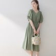 クチュールブローチ(Couture Brooch)の【洗える・二の腕カバー】ウエストシャーリングVネックワンピース オリーブグリーン(026)
