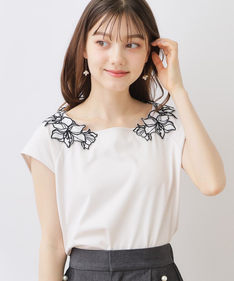 クチュールブローチ(Couture Brooch)の【接触冷感・UV・アンチピリング】フレンチスリーブエンブロカットソー44