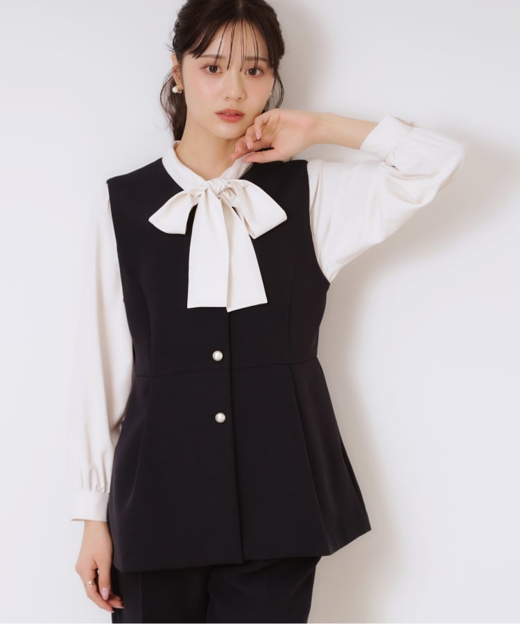 クチュールブローチ(Couture Brooch)の【セレモニーシーン/ON・OFF使える】ダブルクロスペプラムジレ ネイビー(094)
