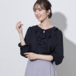クチュールブローチ(Couture Brooch)の【セレモニーシーン/お仕事にも】ラッフルフリルブラウス ネイビー(094)
