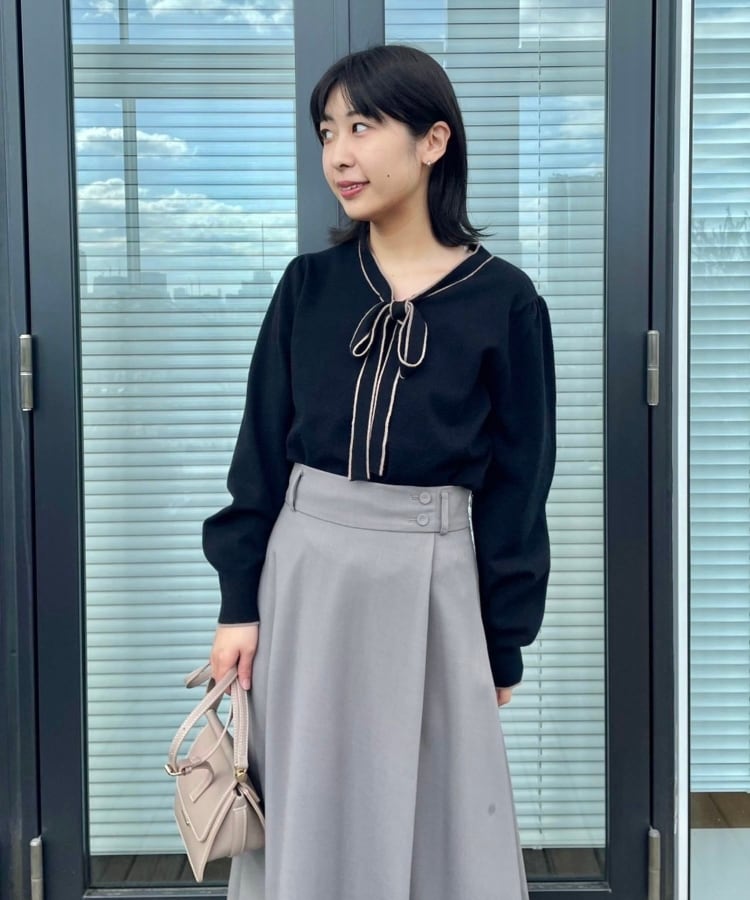 クチュールブローチ(Couture Brooch)の【レディライクな華奢見せニット】配色ラインリボンタイニット28