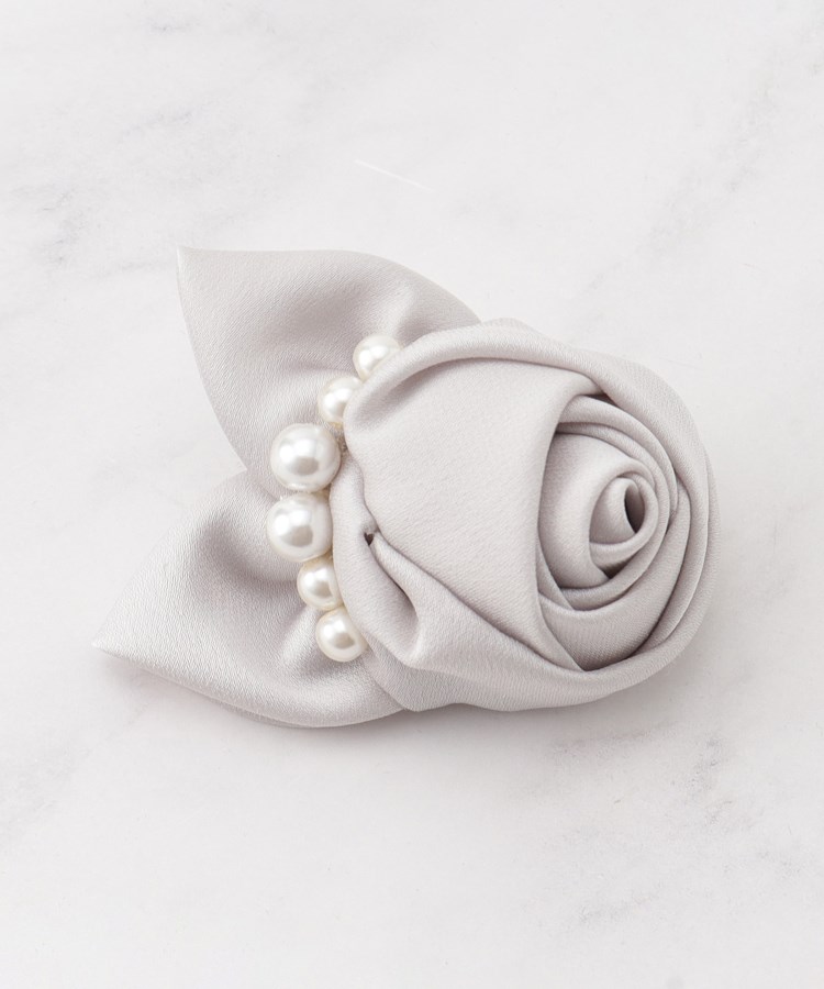 クチュールブローチ(Couture Brooch)のローズパール調コサージュ グレージュ(050)