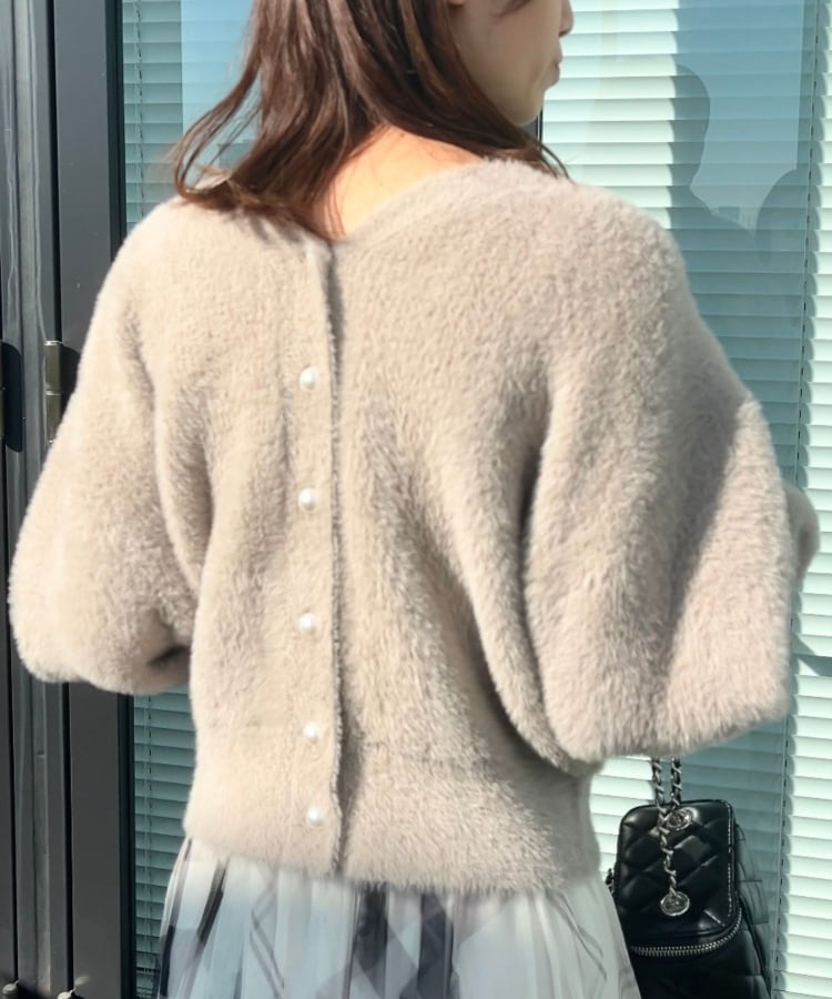 クチュールブローチ(Couture Brooch)の【春めく・ふわふわ】短毛フェザーカーディトップス49