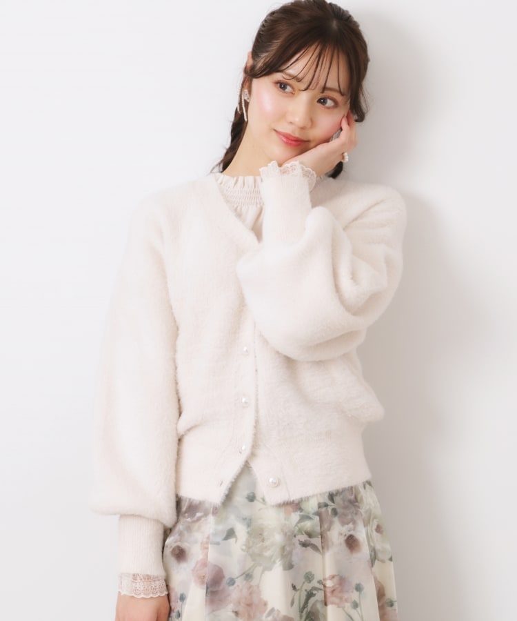クチュールブローチ(Couture Brooch)の【春めく・ふわふわ】短毛フェザーカーディトップス2