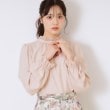 クチュールブローチ(Couture Brooch)の【ほろ甘・大人カワイイ】エンブロレース2WAYブラウス ライトピンク(070)
