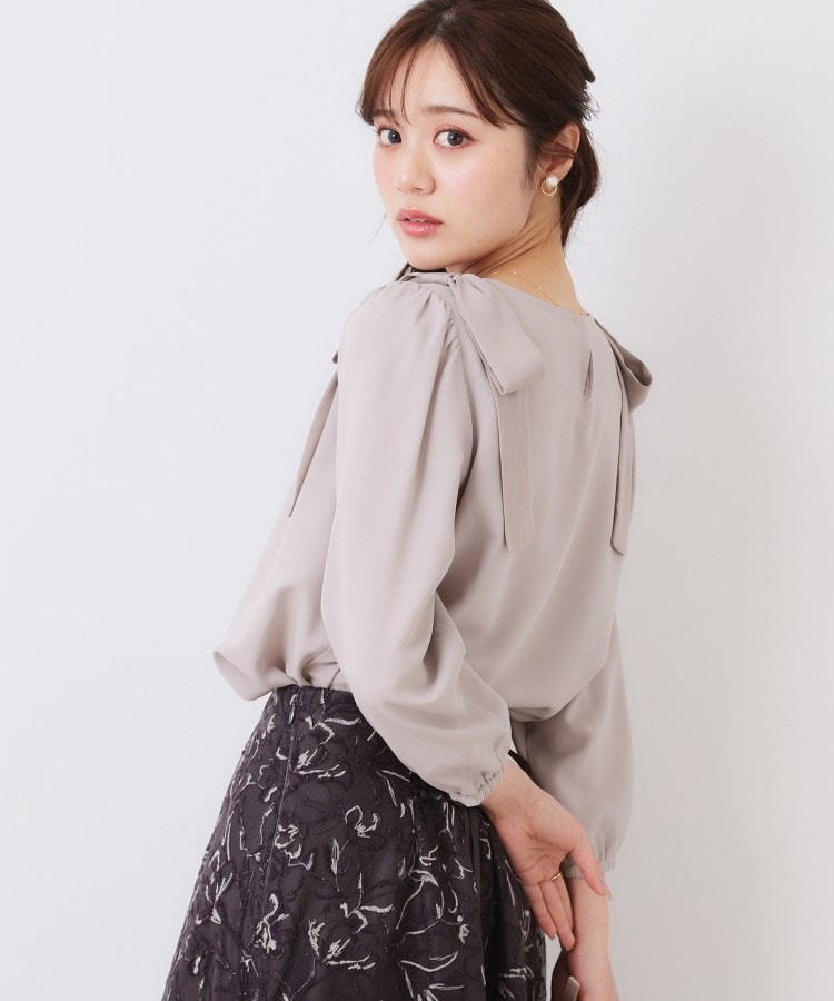 クチュールブローチ(Couture Brooch)の【フェミニン・通勤】肩リボンシフォンブラウス38