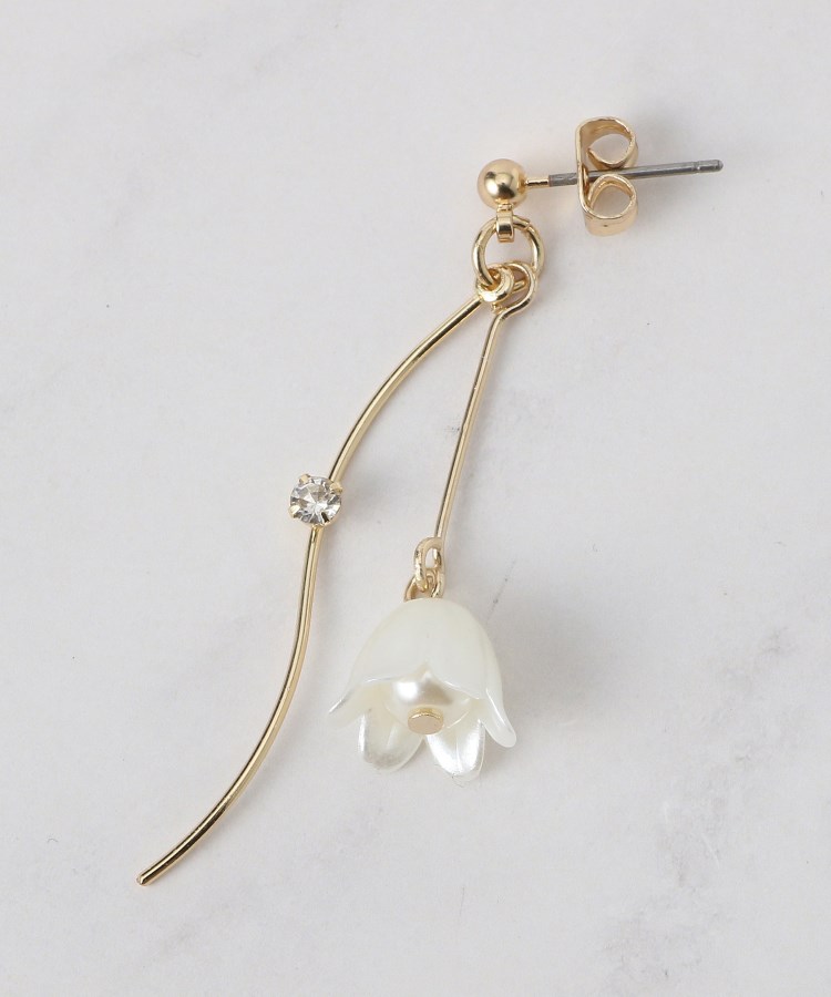 クチュールブローチ(Couture Brooch)のリリーモチーフピアス2