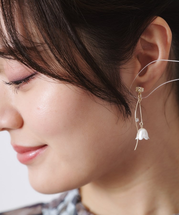 クチュールブローチ(Couture Brooch)のリリーモチーフピアス6