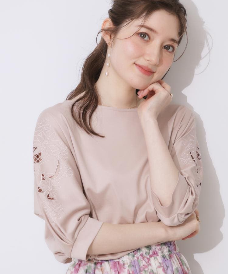 クチュールブローチ(Couture Brooch)の【接触冷感・洗える・UV機能付き・二の腕カバー】デイジー＆リボン エンブロドルマントップス25
