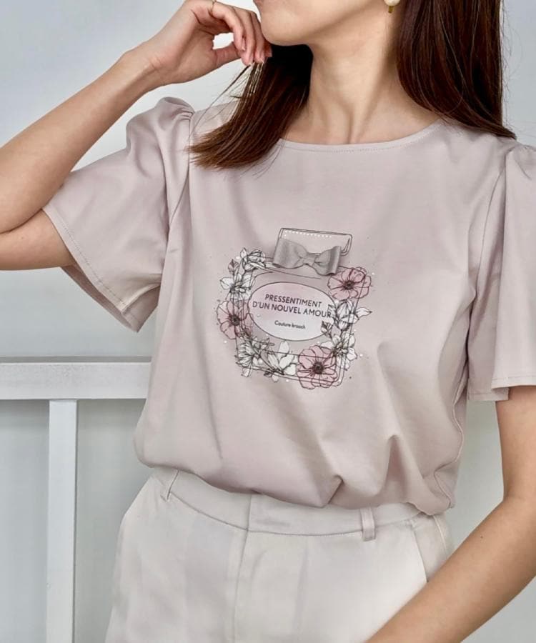 クチュールブローチ(Couture Brooch)の【接触冷感・UVカット】パフュームプリントTシャツ34