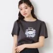 クチュールブローチ(Couture Brooch)の【接触冷感・UVカット】パフュームプリントTシャツ チャコールグレー(014)