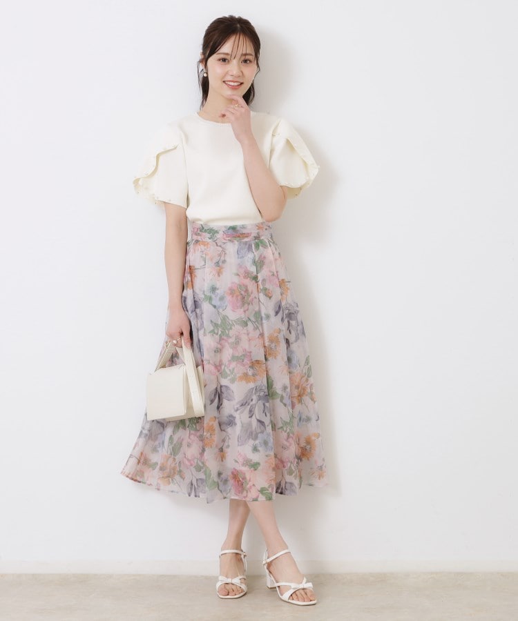 クチュールブローチ(Couture Brooch)の【一枚でキマる・華やか】パール調付チューリップ袖ニット1