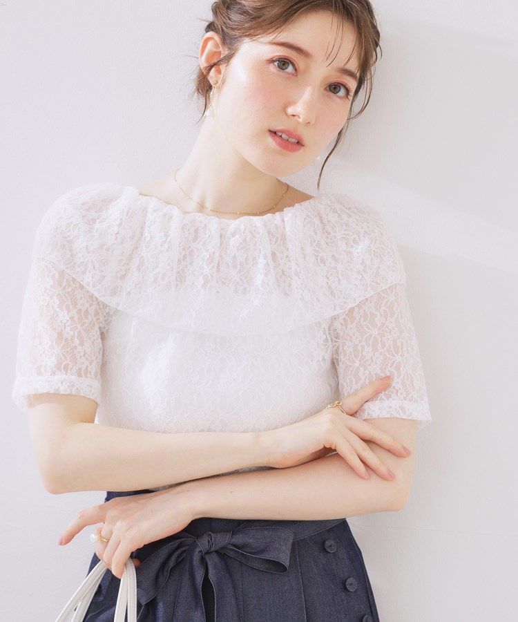 クチュールブローチ(Couture Brooch)のレースフレアオフショルTOPS オフホワイト(003)