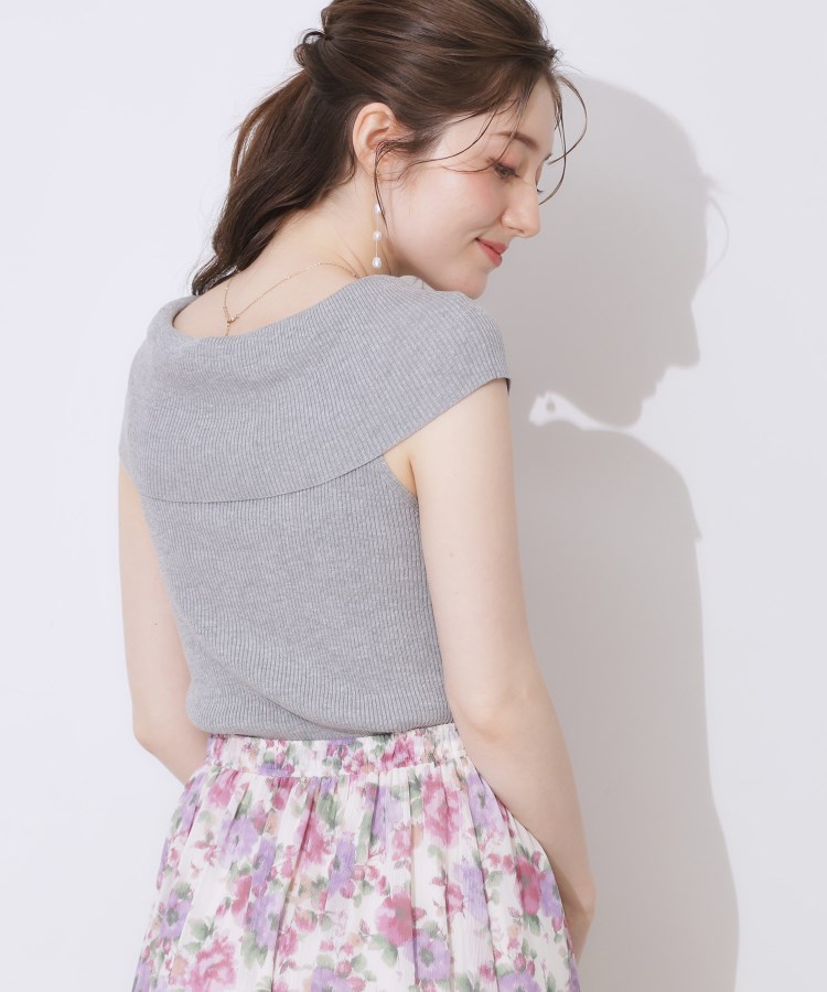 クチュールブローチ(Couture Brooch)のリブオフショルニット3