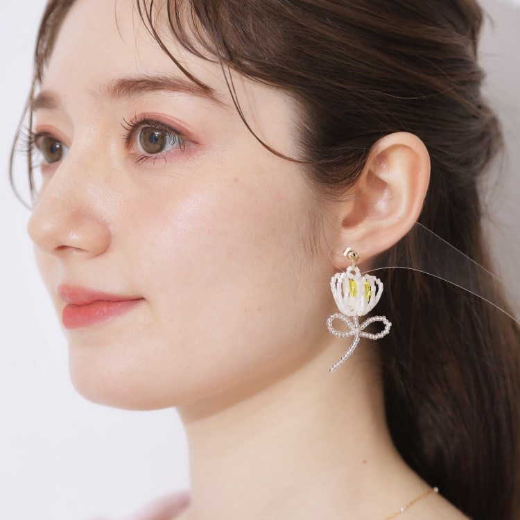 クチュールブローチ(Couture Brooch)のフラワービーズピアス ピアス