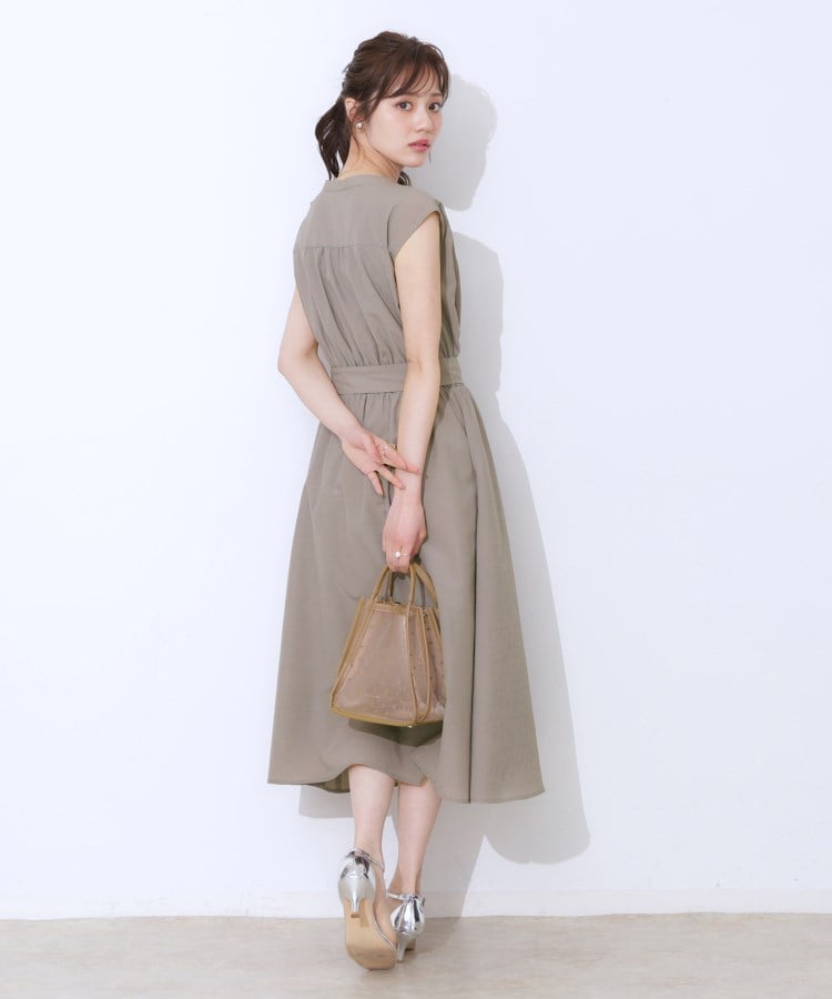 クチュールブローチ(Couture Brooch)の【ドライタッチ・しわになりにくい・通勤】麻調シャツワンピース3