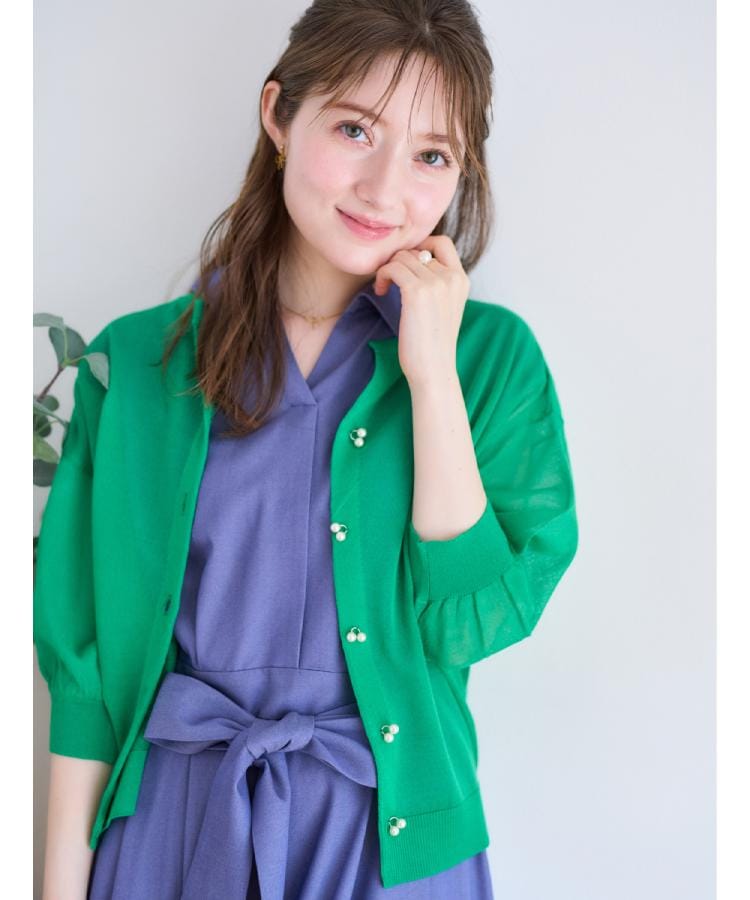 クチュールブローチ(Couture Brooch)の【前後2WAY・二の腕カバー】ダブルパール調釦LEVITA5分袖カーディトップス51