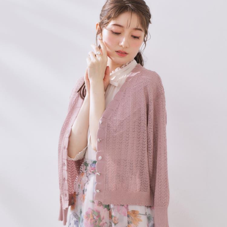 クチュールブローチ(Couture Brooch)の【冷房対策・通勤】透かし編みシャイニーニットカーディガン カーディガン/ボレロ