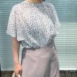 クチュールブローチ(Couture Brooch)の【キレイめ・通勤】前後2WAY楊柳フレアー袖ブラウス36