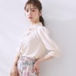 クチュールブローチ(Couture Brooch)の【5分袖・通勤】リボンタイ付きピコフリル5分袖ブラウス5