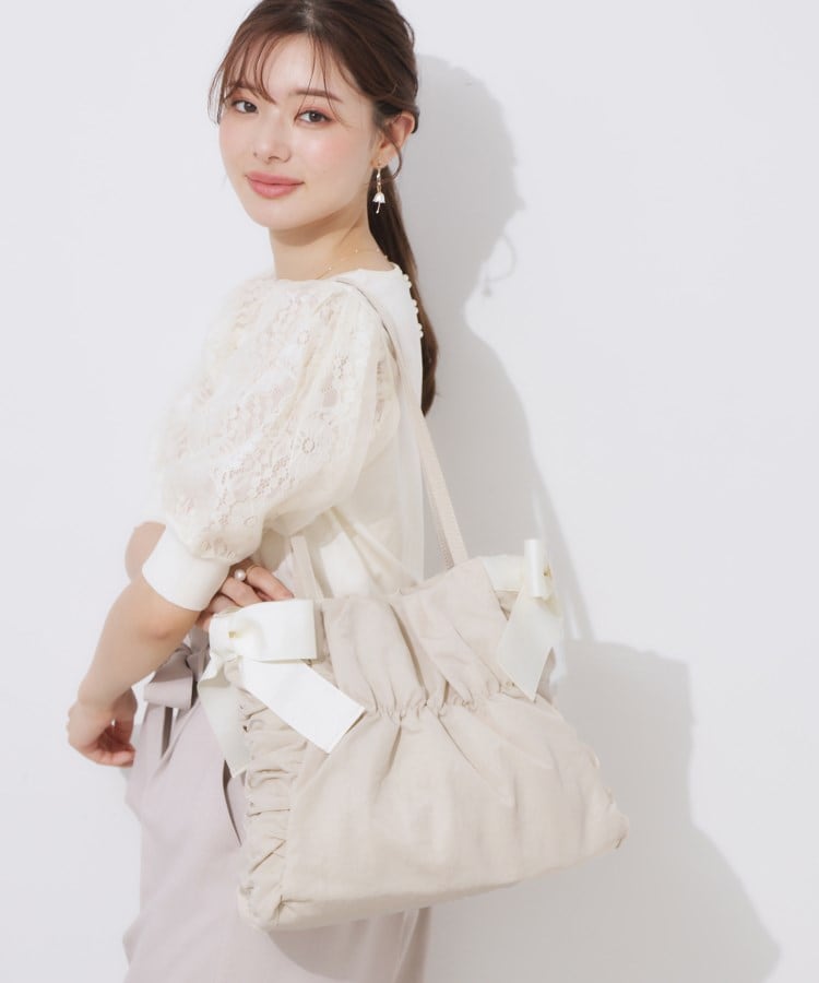 クチュールブローチ(Couture Brooch)のシャーリングリボンナイロンバッグ15
