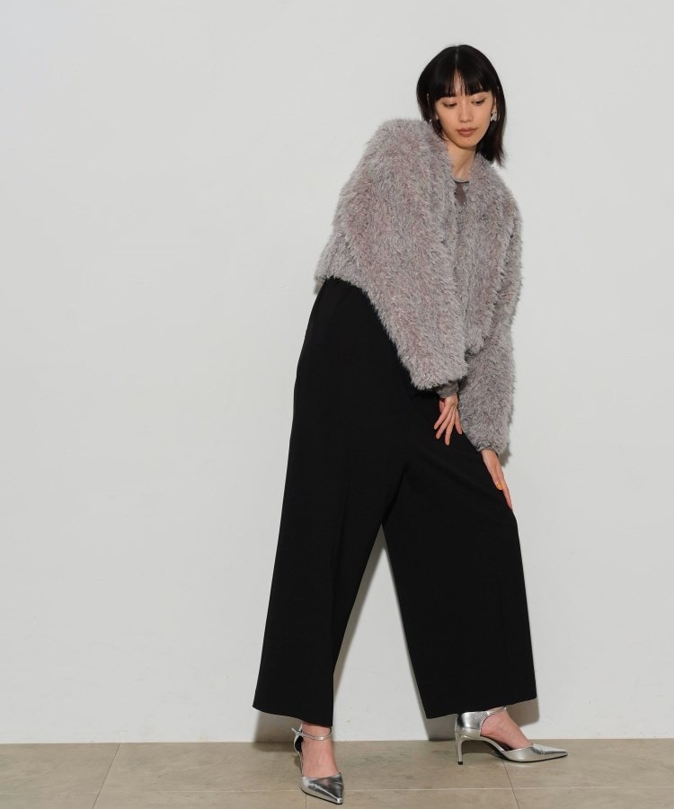 ギャレスト(GALLEST)のフェイクファーボレロジャケット3