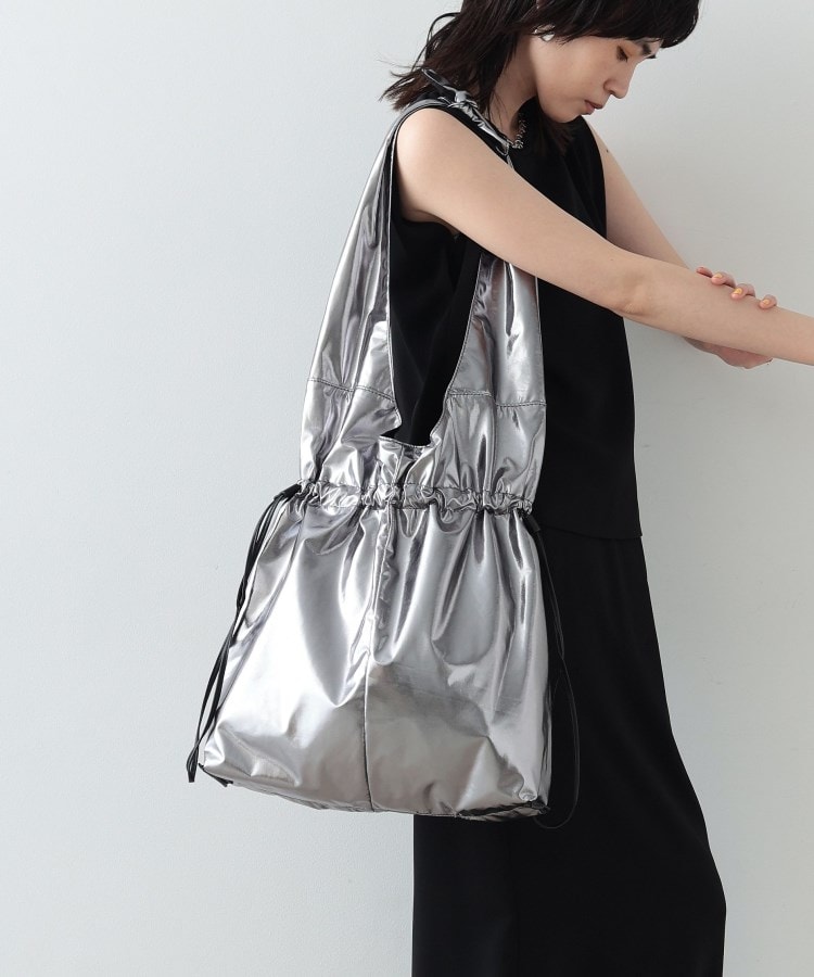 ギャレスト(GALLEST)のシャイニーソフトトートBAG8