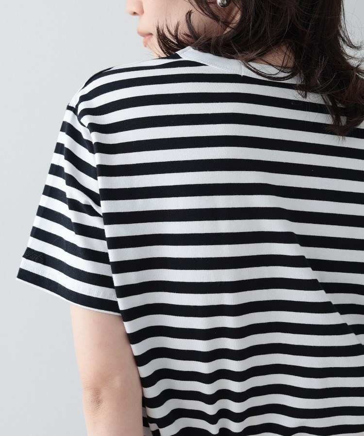 ギャレスト(GALLEST)のクロップドボーダーTシャツ6