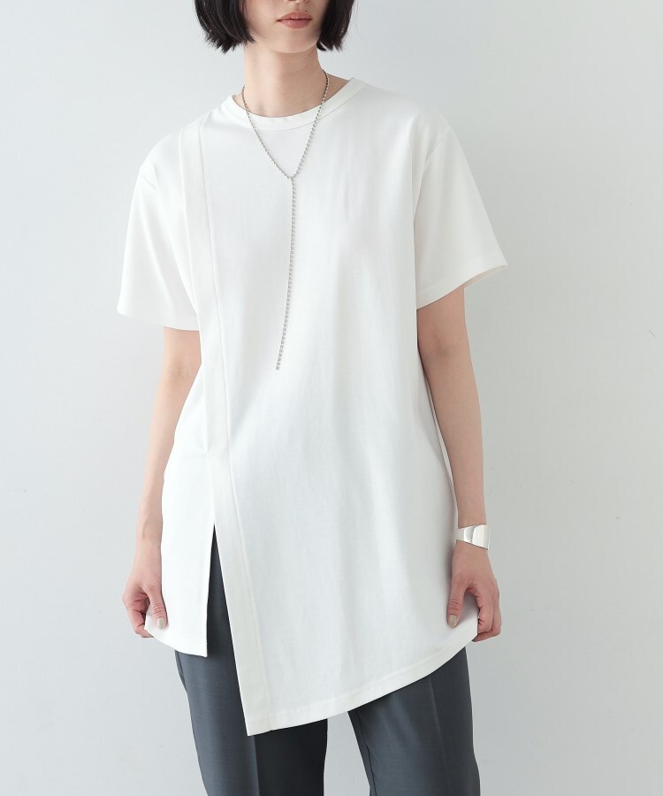 ギャレスト(GALLEST)のスリットロングTシャツ ホワイト(002)