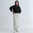 ギャレスト(GALLEST)のシャーリングナイロンスカート1