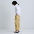 ギャレスト(GALLEST)のドレープサテンパンツ マスタード(052)