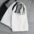 ギャレスト(GALLEST)のワンハンドルプリーツバッグ ホワイト(001)