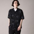 ザ ショップ ティーケー（メンズ）(THE SHOP TK(Men))のフラワープリントレギュラーカラーシャツ ブラック(119)