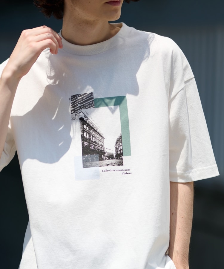 ザ ショップ ティーケー（メンズ）(THE SHOP TK(Men))の【ユニセックスでオススメ】Parisフォト/ロゴTシャツ オフホワイト(503)