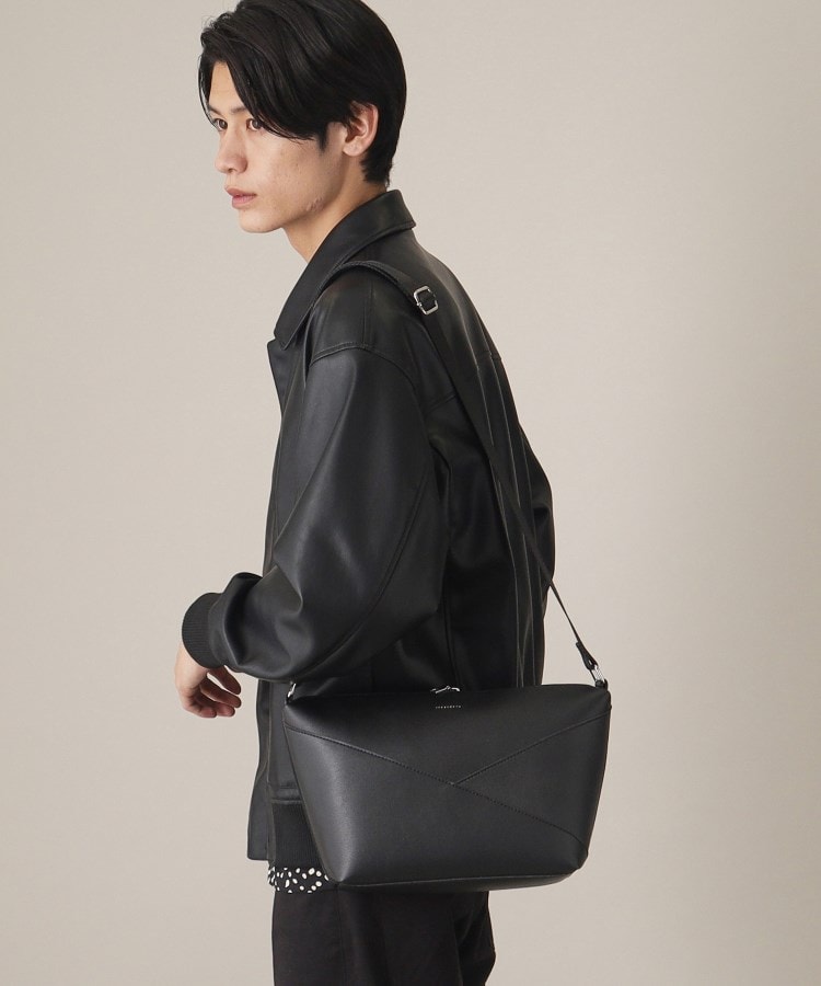 パネルラインショルダーバッグ(ショルダーバッグ) | THE SHOP パネルラインショルダーバッグ(ショルダーバッグ) | THE SHOP