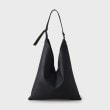 ザ ショップ ティーケー（メンズ）(THE SHOP TK(Men))のシュリンクトライアングルバッグ ブラック(019)