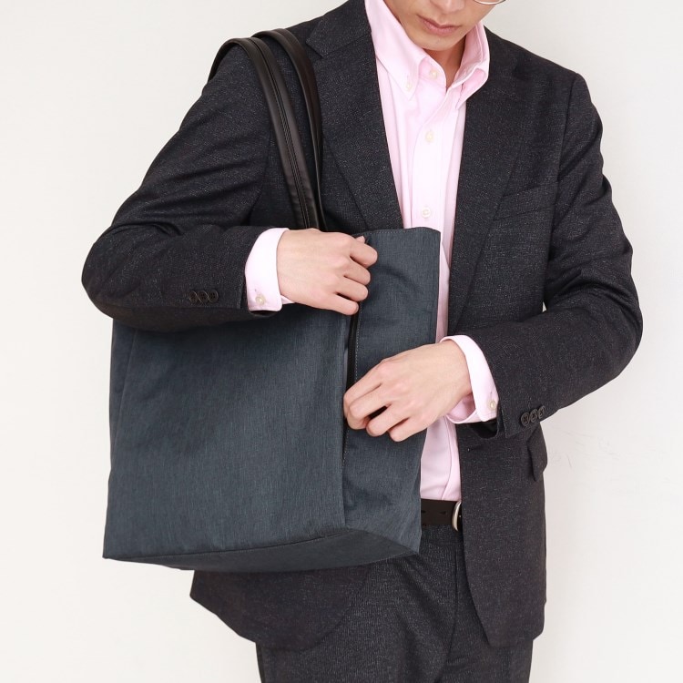 ザ ショップ ティーケー（メンズ）(THE SHOP TK(Men))の10ポケット軽量マルチトート ON・OFF兼用／PCポケット付き トートバッグ