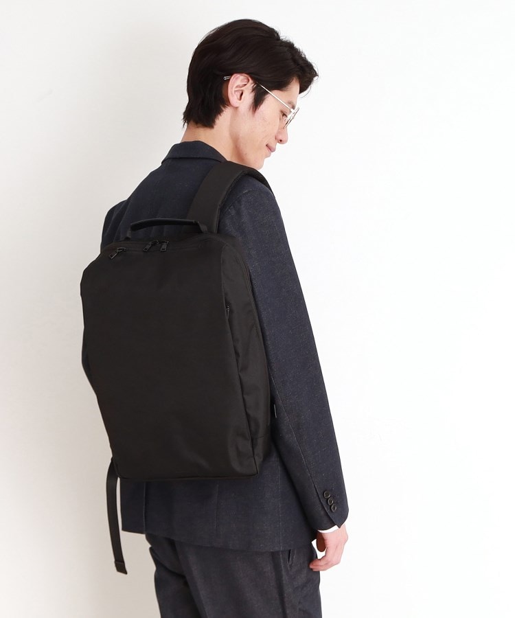 ザ ショップ ティーケー（メンズ）(THE SHOP TK(Men))の【薄型/満員電車対応】10ポケット軽量バックパック ON・OFF兼用／PCポケット付き16